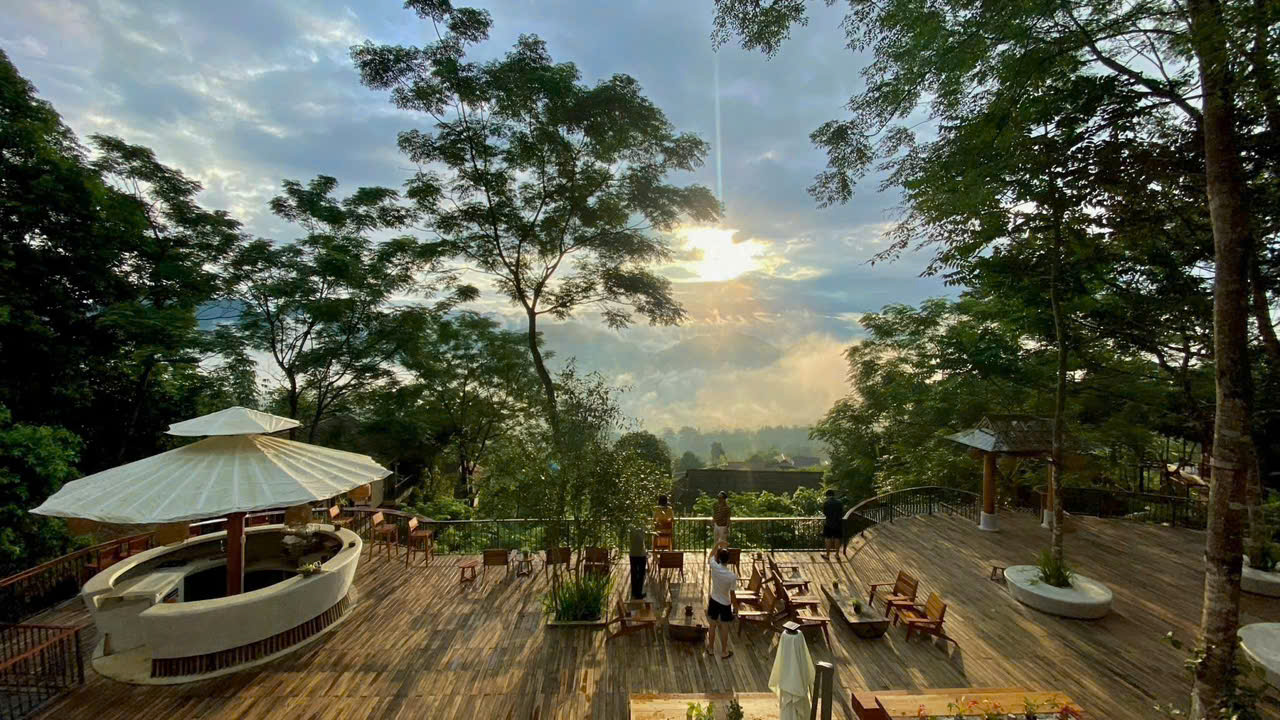 Northern Vietnam & Laos Explorer 14 Days