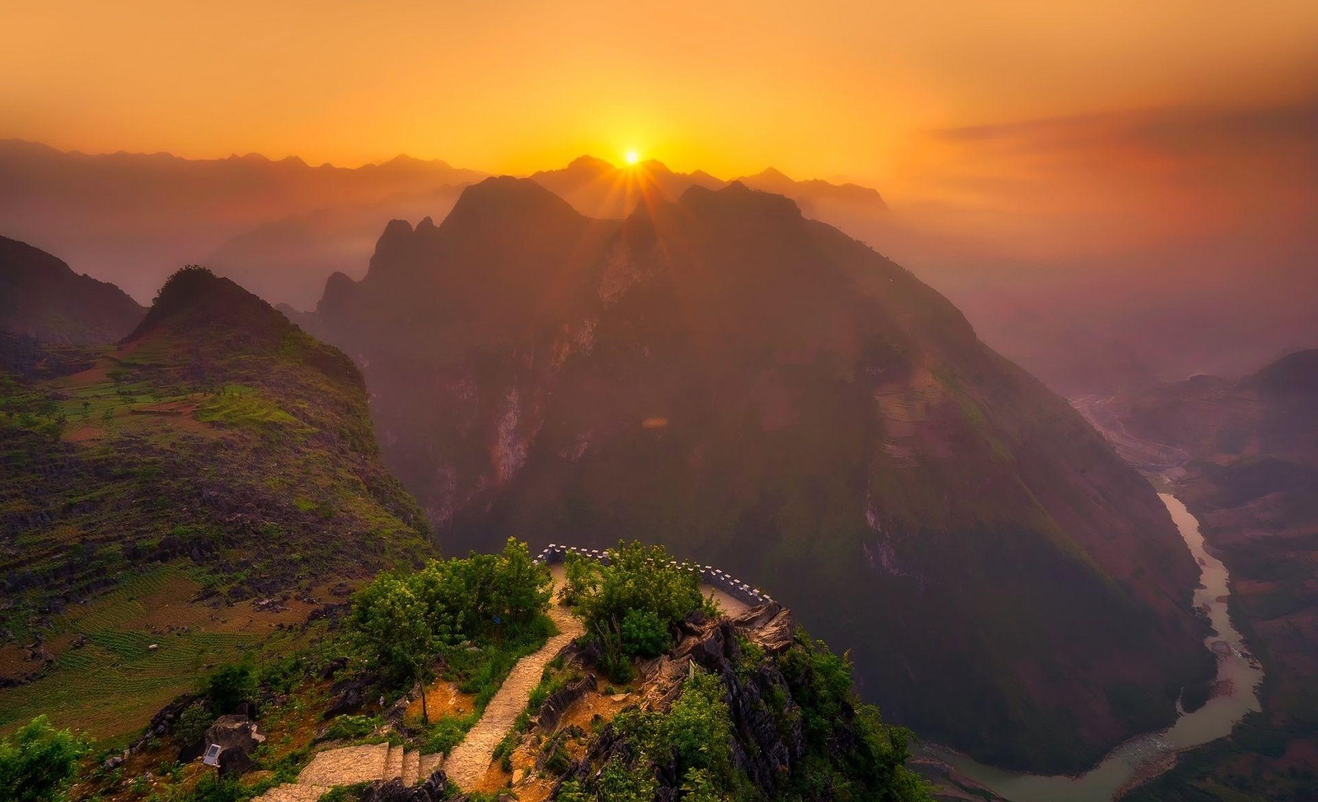 Southeast Asia Discovery 18 Days